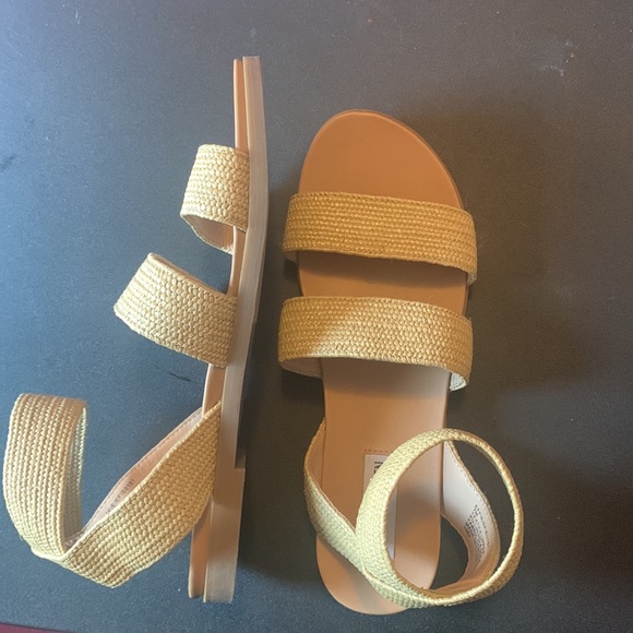 Steve Madden - Sandal - Picture 2 of 2